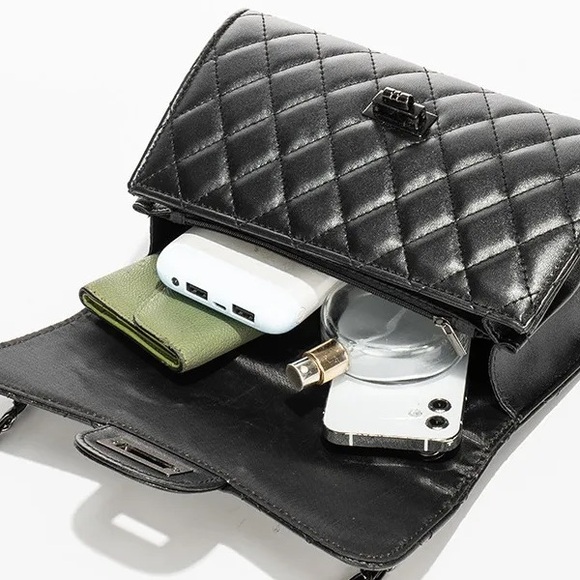 Elegant Black Quilted Women's Bag - Picture 10 of 15